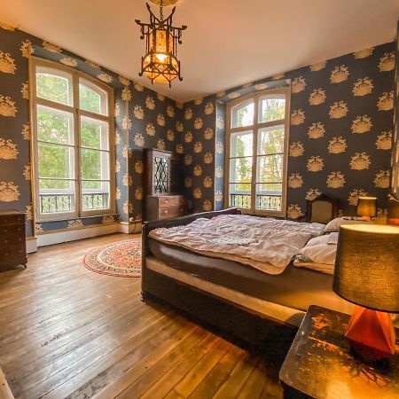 Private Castle With Park - Chateau Guillermo La Moncelle 外观 照片