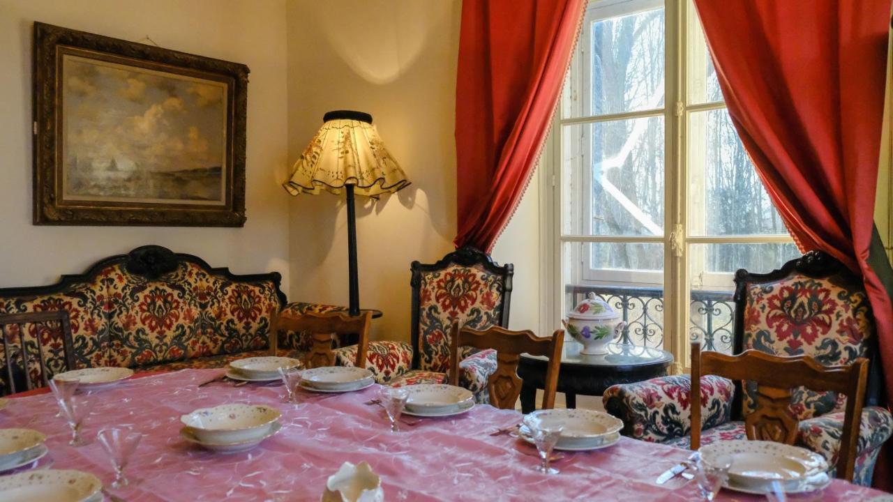 Private Castle With Park - Chateau Guillermo La Moncelle 外观 照片