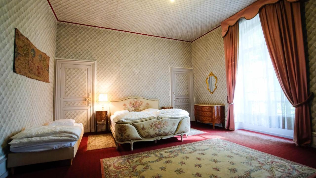 Private Castle With Park - Chateau Guillermo La Moncelle 外观 照片